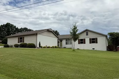 1354 Wiley Dr, Piggott, AR 72454 photo 1