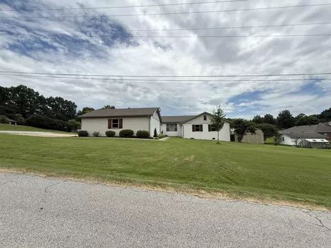 1354 Wiley Dr, Piggott, AR 72454 photo 2