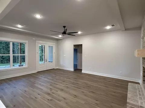 Living - 9682 Gunter Loop, Benton, AR 72019 photo 2 of 2