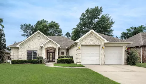 20 Congressional Dr, Little Rock, AR 72210