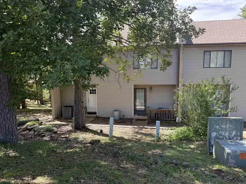 104 Chelsea Dr #16, Fairfield Bay, AR 72088