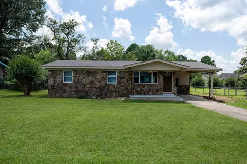 1409 Terrace Dr, Heber Springs, AR 72543