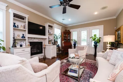 Living - 3619 Logan Ridge Dr, Bryant, AR 72022 photo 2 of 4