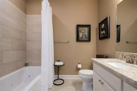 Bath - 3619 Logan Ridge Dr, Bryant, AR 72022 photo 3 of 3