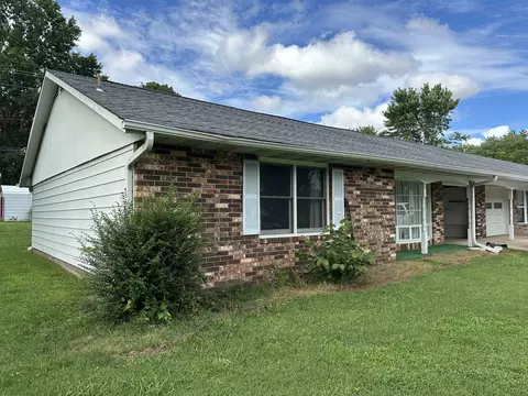 1121 Meadowbrook Dr, Mountain Home, AR 72653