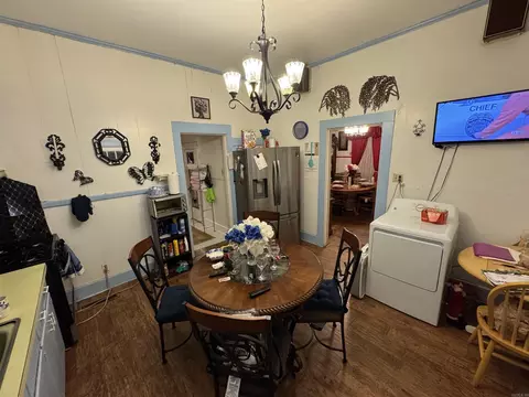 Dining - 1500 W 25th Ave, Pine Bluff, AR 71603 photo 3 of 3