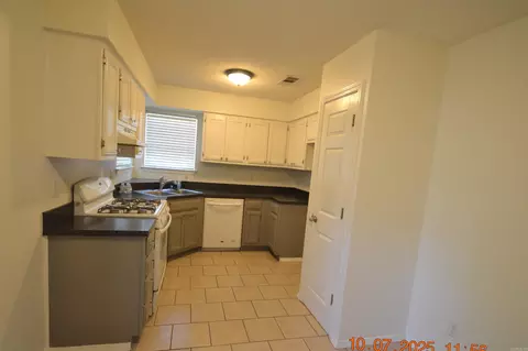 848 Cole Dr, Benton, AR 72015 photo 11