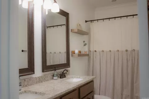 Bath - 349 Zoe Ln, Alexander, AR 72002 photo 5 of 6