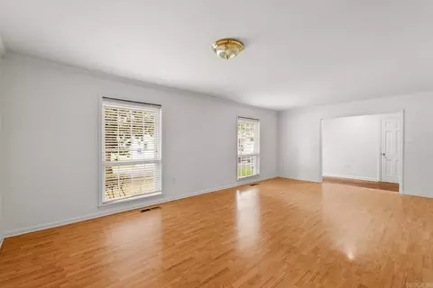 Living - 2521 Robinson Ave, Conway, AR 72034 photo 2 of 7