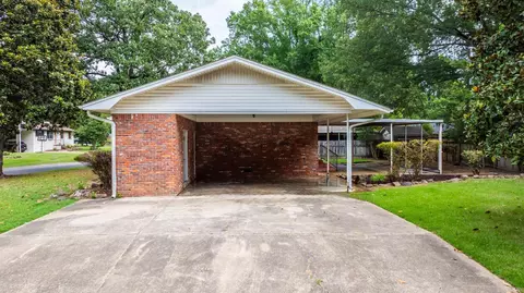 Exterior - 2521 Robinson Ave, Conway, AR 72034 photo 2 of 4