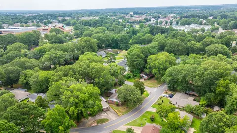 View/Area - 2521 Robinson Ave, Conway, AR 72034 photo 2 of 2