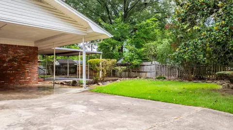 Exterior - 2521 Robinson Ave, Conway, AR 72034 photo 3 of 4