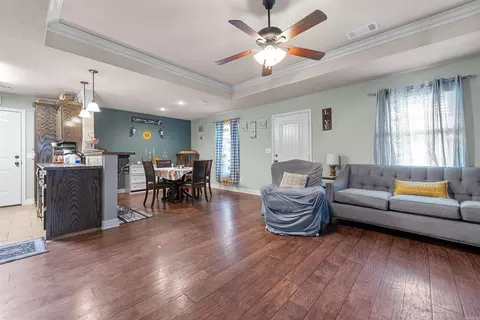 513 Saint Charles Ct, Haskell, AR 72015 photo 5