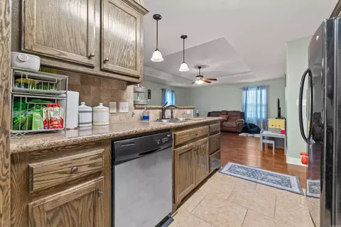513 Saint Charles Ct, Haskell, AR 72015 photo 12