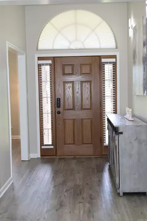 Entry Way - 6583 Holcomb Ln, Pine Bluff, AR 71603 photo 1 of 2