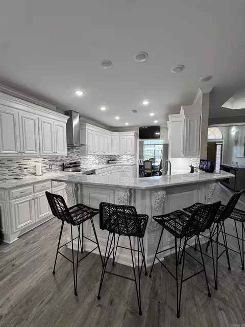 Kitchen - 6583 Holcomb Ln, Pine Bluff, AR 71603 photo 9 of 9