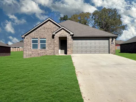 1413 Ridgefield Cir, Searcy, AR 72143