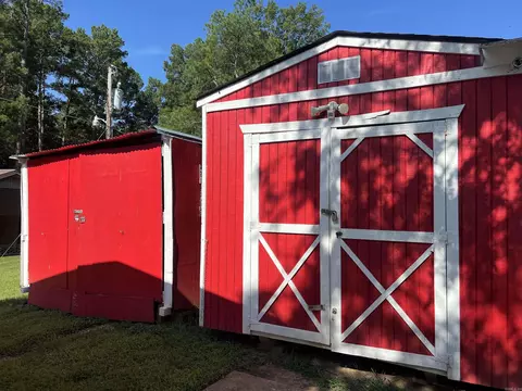 Exterior - 7200 Nell Dr, Pine Bluff, AR 71603 photo 3 of 5
