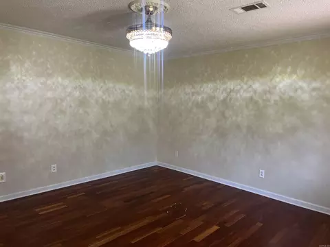 Living - 7200 Nell Dr, Pine Bluff, AR 71603 photo 1 of 3