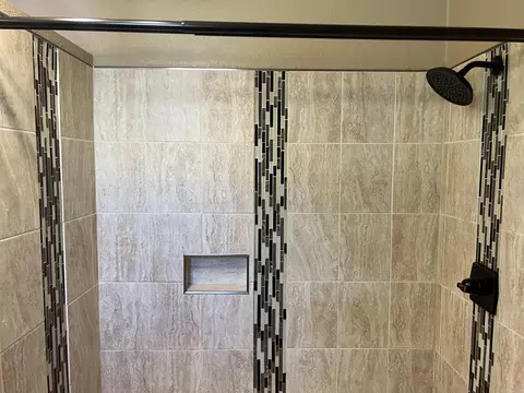 Bath - 7200 Nell Dr, Pine Bluff, AR 71603 photo 3 of 5