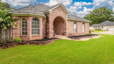 1695 Nighthawk Cir, Conway, AR 72034 photo 4