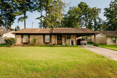 2204 Justus Loop, Bryant, AR 72022 photo 1