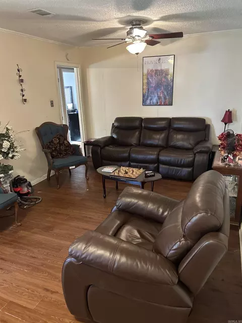 3007 Taylor Dr, Pine Bluff, AR 71601 photo 3