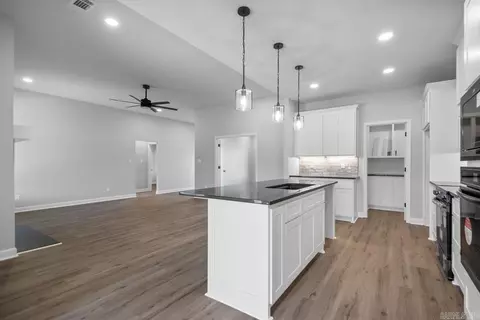 1049 Duke Dr, Bauxite, AR 72011 photo 15