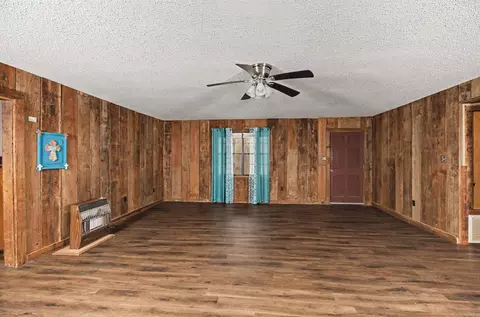Living - 6740 Rayhan Rd, Pine Bluff, AR 71603 photo 2 of 3