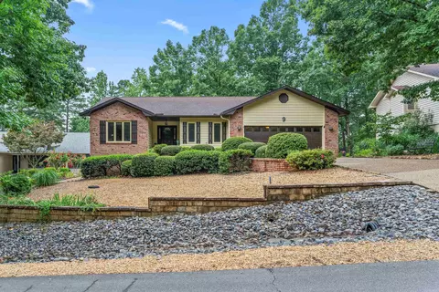9 Raton Ln, Hot Springs Village, AR 71909