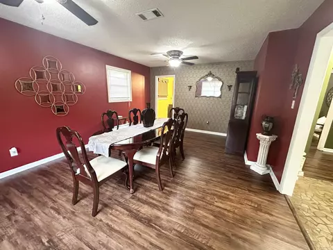 Dining - 2005 Wellington Dr, Pine Bluff, AR 71603 photo 1 of 2