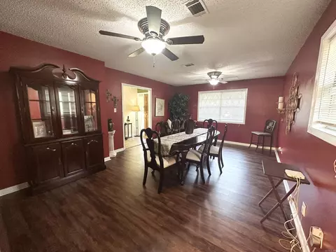 Dining - 2005 Wellington Dr, Pine Bluff, AR 71603 photo 2 of 2