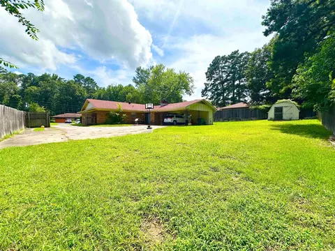 Exterior - 2005 Wellington Dr, Pine Bluff, AR 71603 photo 2 of 2