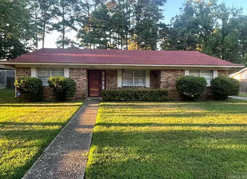 Exterior - 2005 Wellington Dr, Pine Bluff, AR 71603 photo 1 of 2