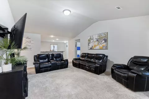 Living - 7017 Woodsgate Cv, Alexander, AR 72002 photo 1 of 1