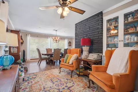 Living - 1109 Crystal, Benton, AR 72015 photo 1 of 2