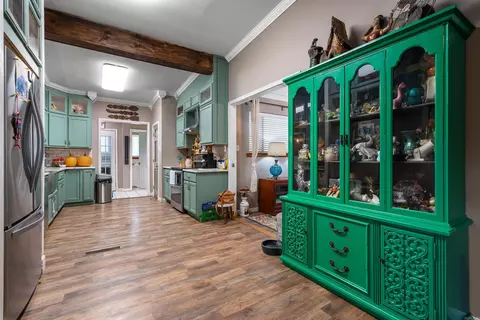 Entry Way - 1109 Crystal, Benton, AR 72015 photo 2 of 2