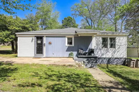811 Hester, Benton, AR 72015 photo 1