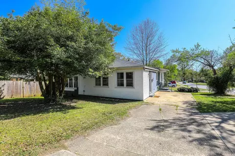 811 Hester, Benton, AR 72015 photo 2