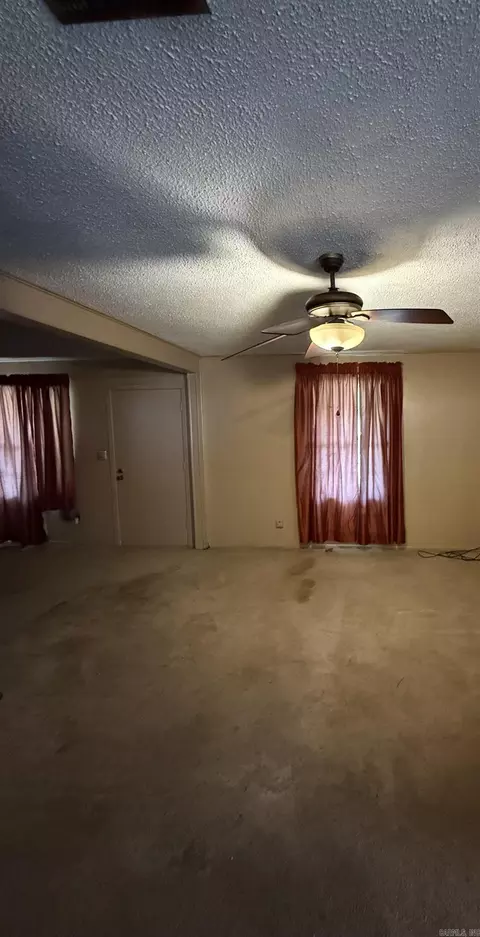 Living - 612 N Walnut St, Warren, AR 71671 photo 1 of 1