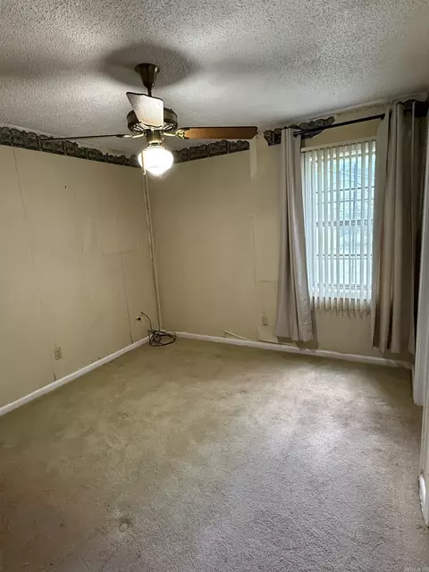 Bedroom - 612 N Walnut St, Warren, AR 71671 photo 3 of 5