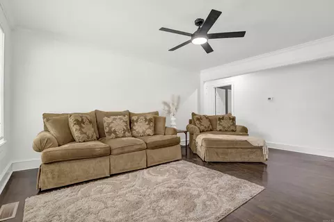 1409 View St, Morrilton, AR 72110 photo 2