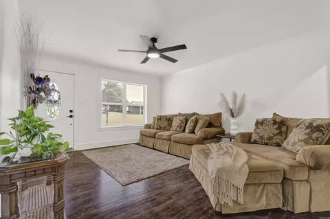 1409 View St, Morrilton, AR 72110 photo 3