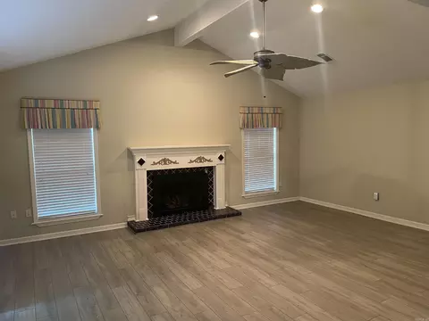 889 Heather Cir, Conway, AR 72034 photo 3