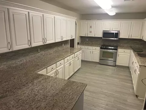 889 Heather Cir, Conway, AR 72034 photo 2