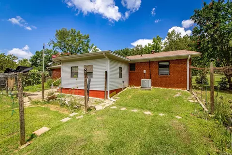 Exterior - 201 W Carmichael, Cabot, AR 72023 photo 5 of 11