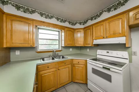 Kitchen - 201 W Carmichael, Cabot, AR 72023 photo 2 of 4