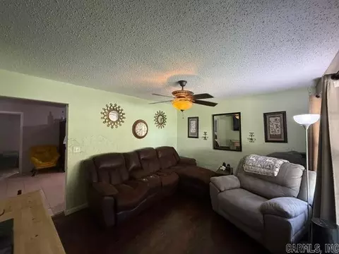 Living - 2309 Neeley St, Benton, AR 72015 photo 1 of 2