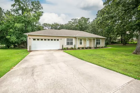 Exterior - 36 Sun Valley Dr, Cabot, AR 72023 photo 3 of 8