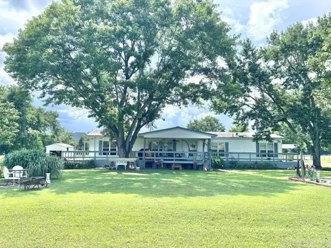 130 Wildcat Berry Ln, Flippin, AR 72634